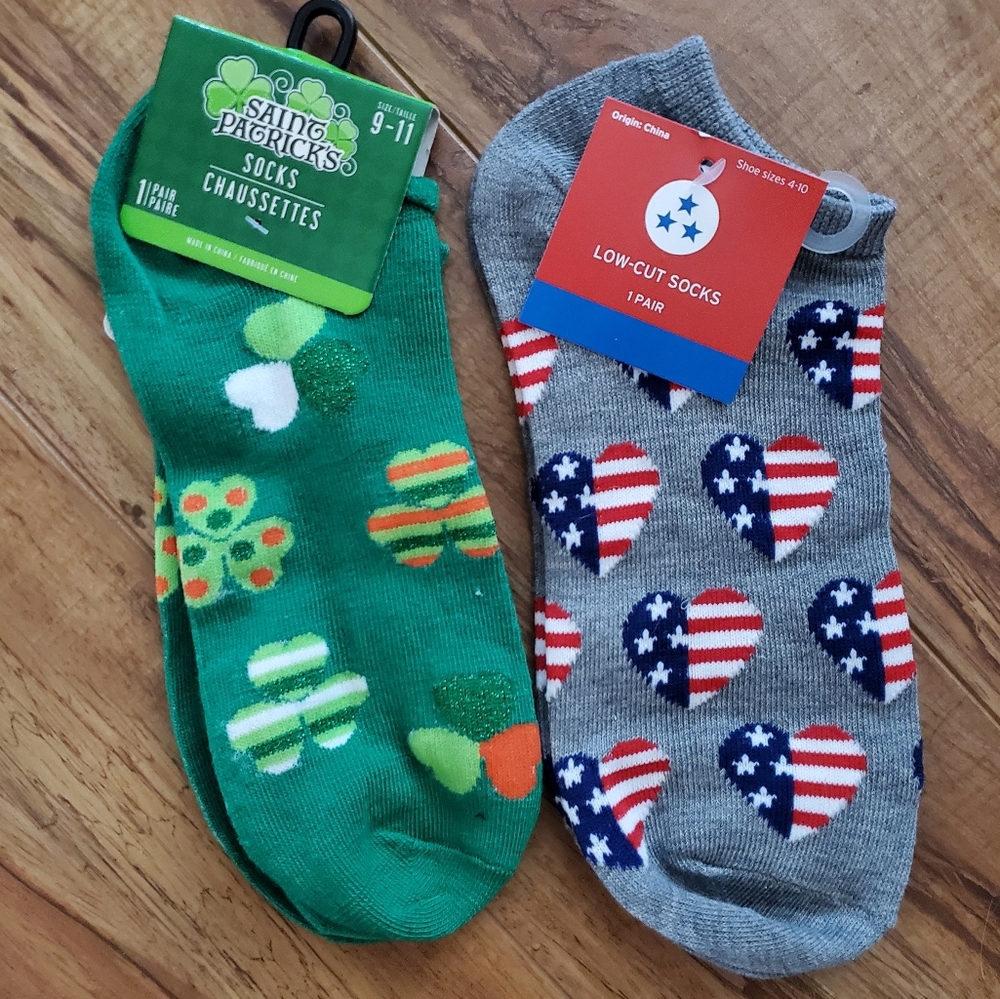 2 Pair Themed Socks